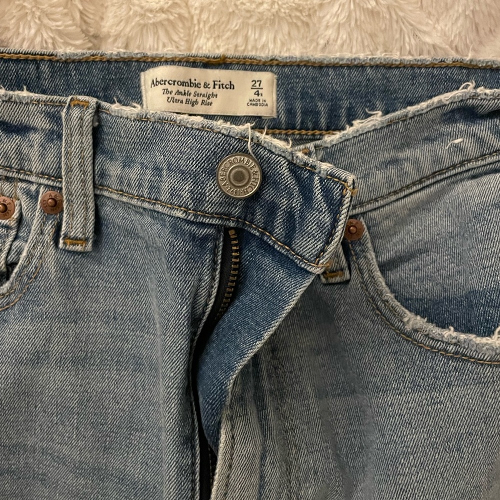 Abercrombie ankle straight ultra high rise jeans